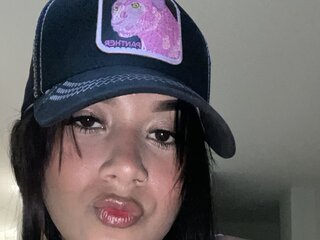 Camshow online IsaSummer